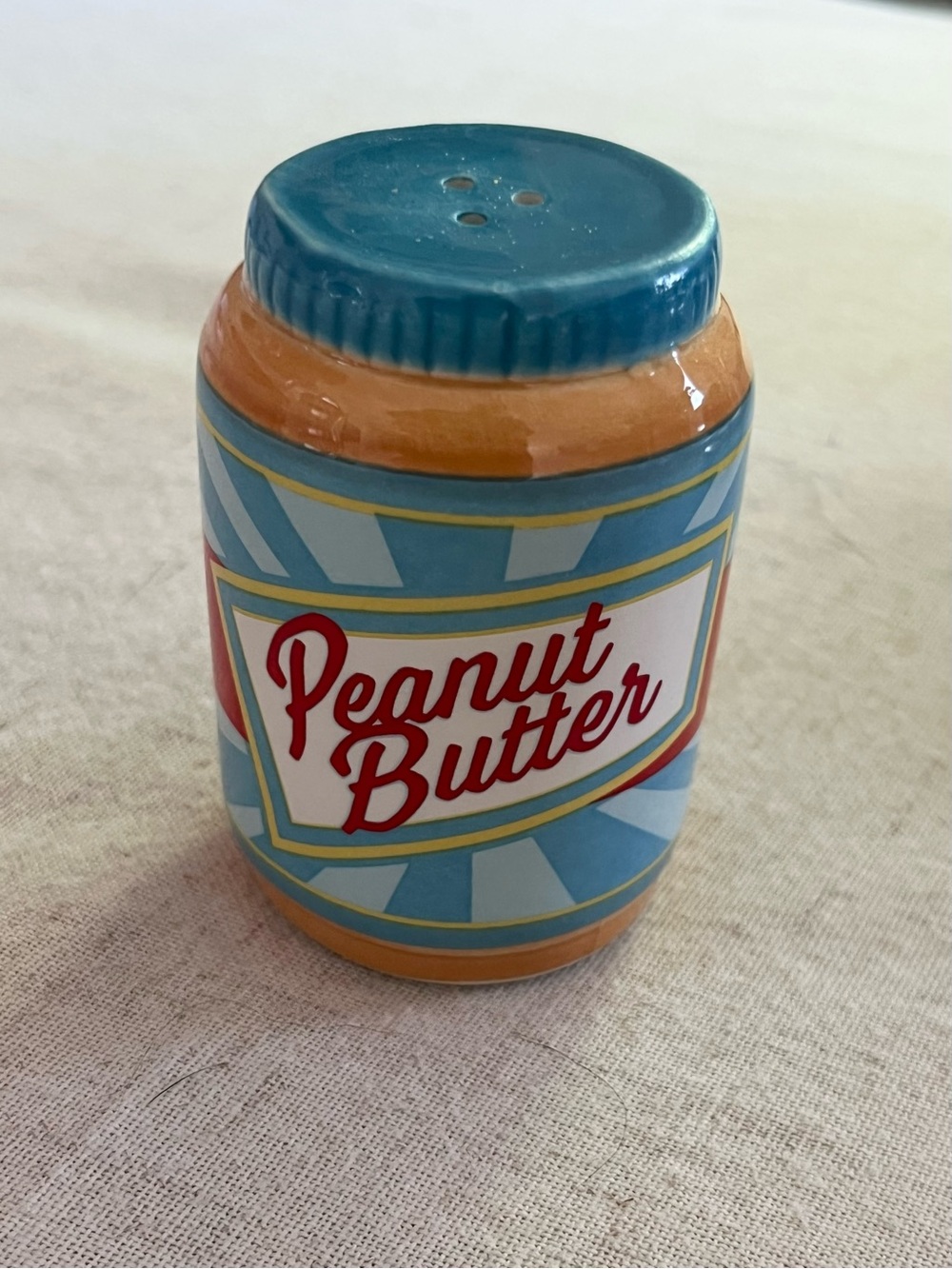 Ceramic Peanut Butter Jar Salt/Pepper Shaker Kitschy Novelty